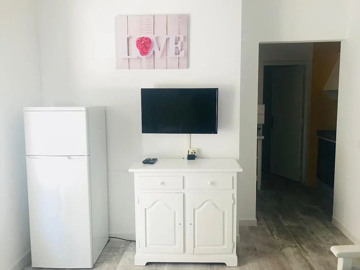 Apartamentos Verdera 埃斯普霍斯 0*,  西班牙